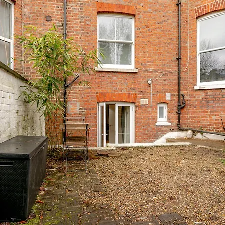 Fairhazel Gardens Studios London Room photo